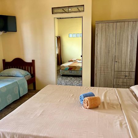 แบมบู พาราไดซ์ บีช รีสอร์ต Hotel Argao ภายนอก รูปภาพ